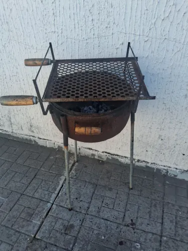 Churrasqueira 75$ vem busca so hoje