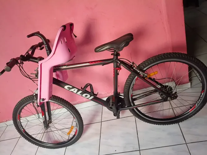 Vendo uma bicicleta Caloi preta