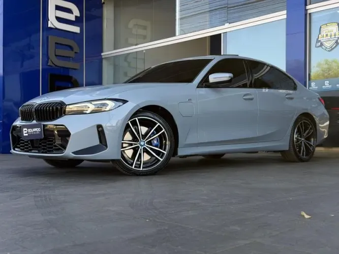 BMW 330E M Sport 2.0 Turbo Híbrido AU 2024