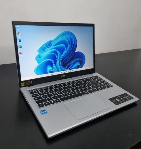 Notebook Acer Aspire Core i3-12ªGer, 256GB SSD, 8GB RAM