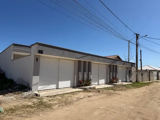 CASA 3 quartos + Churrasqueira 