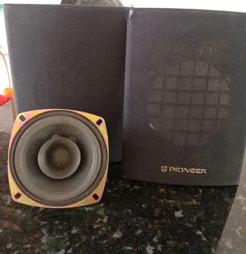 Vende-se alto falante marca Pioneer , nunca foram reformado, original, perfeito estado 
