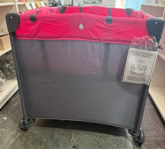 Chiqueirinho berço portátil rosa com bolsa de transporte