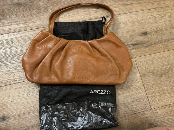 Bolsa de Ombro Arezzo em Couro Legítimo - Caramelo / Conhaque
