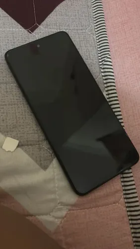 Vendo Redmi 13C 256GB Celular em ótimo estado, funcionando perfeitamente!