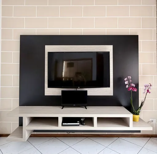 Vendo lindo Painel de Tv , 100% , otimo estado