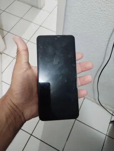 Aparelho de celular Motorola pra retirar as peças