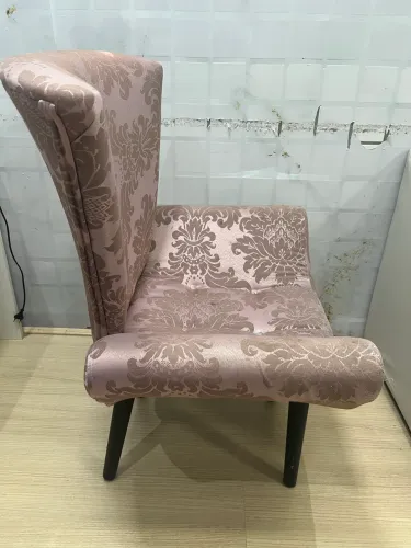 Poltrona de tecido super confortável