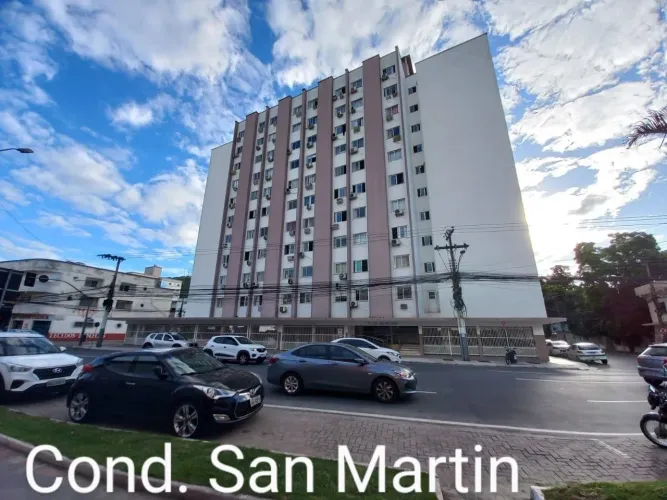 KitineteBc,4pessoas,garagem rotativa,600m do mar