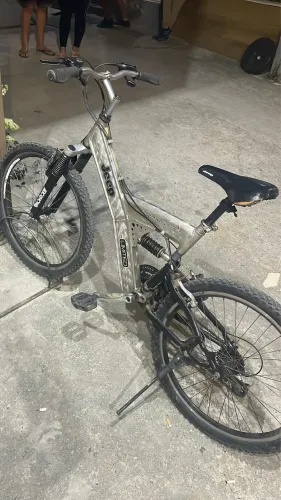 Bike Jeep comanche limited poucas no mundo
