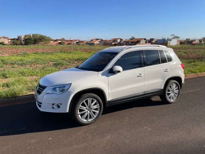 Volkswagen Tiguan 2.0 TSI 16V 200cv Tiptronic 5P 2011