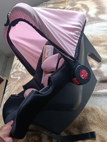 Bebe conforto semi novo