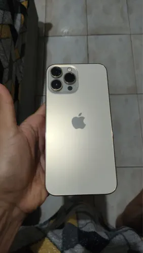 iPhone 13 Pro Max 256GB dourado