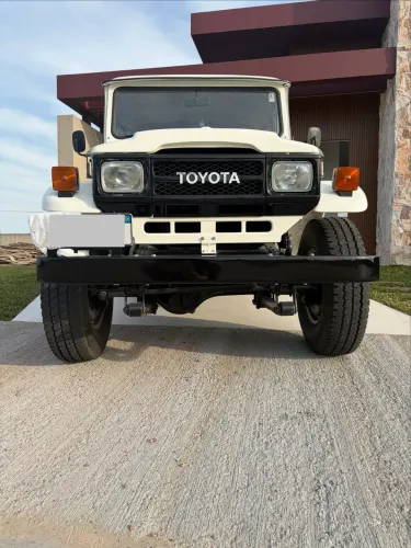 Toyota Band.Picape CD 2P Chassi Longo Diesel 1990