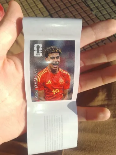 Figurinha Da Copa Promocional Da Coca Cola (LAMINE YAMAL)