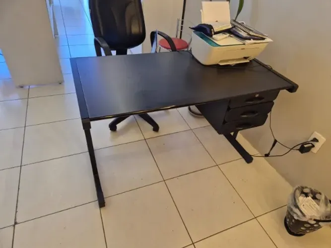 MESA PARA ESCRITÓRIO