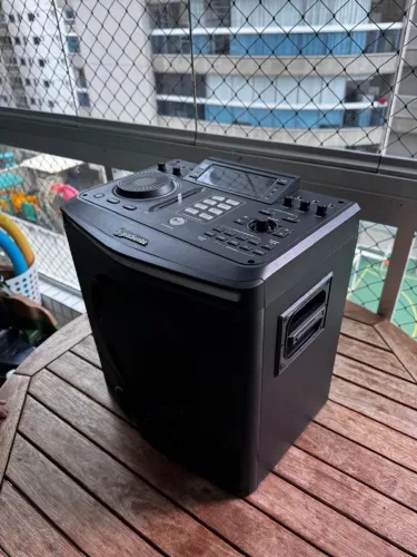 Vendo caixa de som gradiente