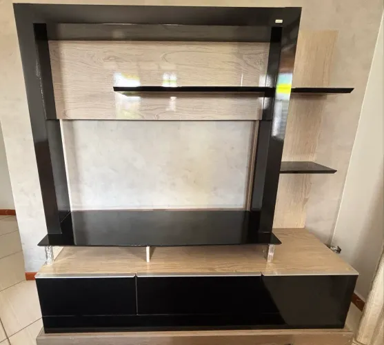 Rack moderno com ótimo custo-benefício