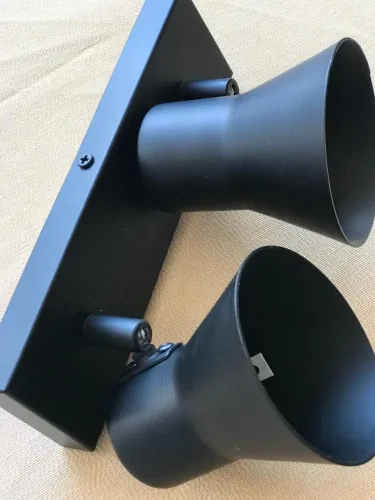 Spot trapézio duplo preto