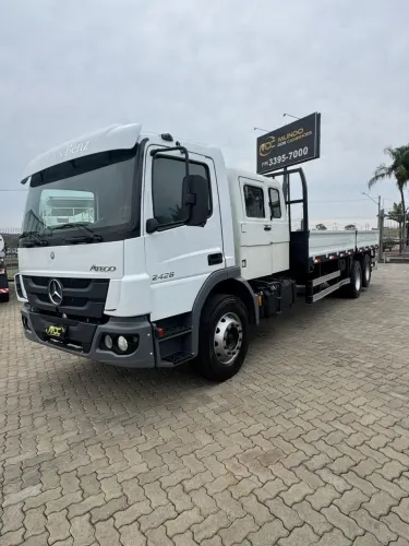 MB ATEGO 2426 - CARROCERIA E CABINE SUPLEMENTAR