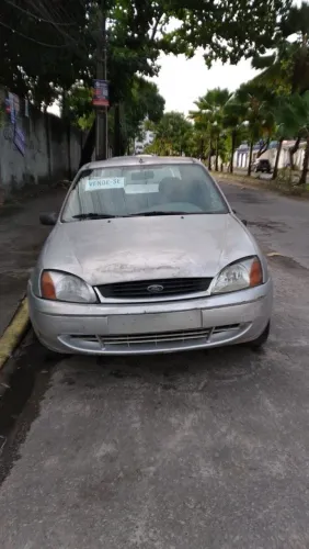 Ford Fiesta GL 1.0 5P 2000