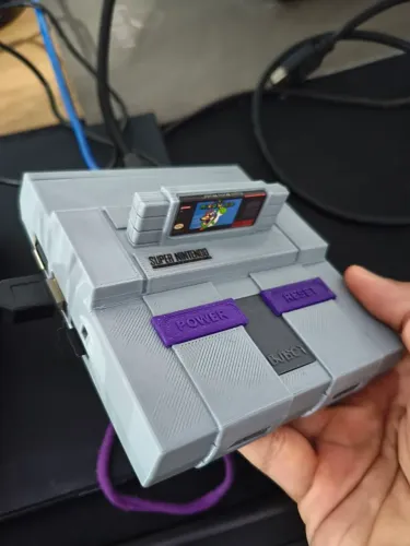 Super Nintendo Mini 64GB: 75 Mil Jogos + cooler, 2 controles