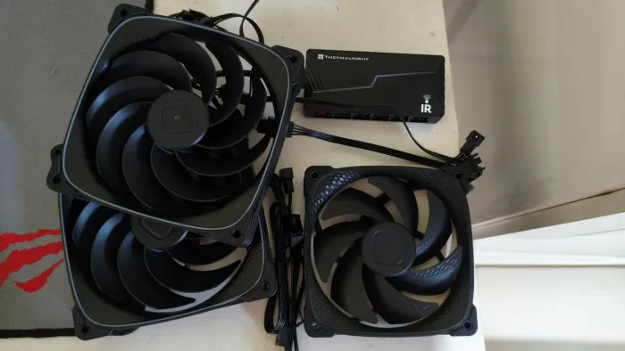 Kit 3 Fans geometric mais controladora