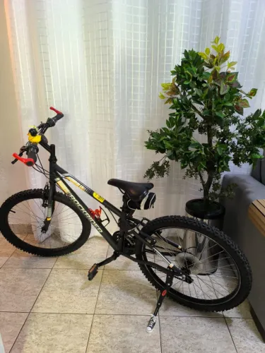 Bicicleta Bike RockRider aro24 st. Completa e perfeita