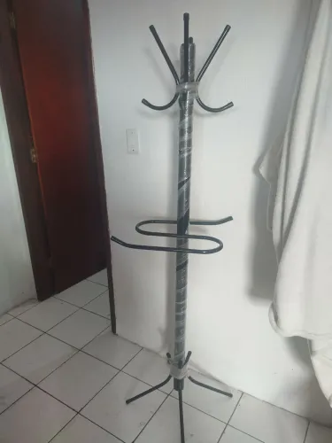 Cabideiro de Ferro 