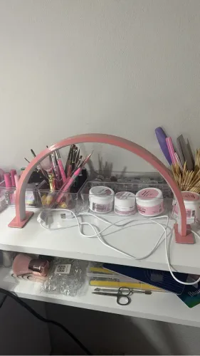 Luminária meia lua de mesa