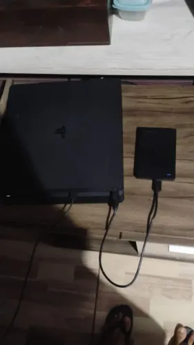 PS4 500 gb mais hd de 1 terá 1 controle apenas venda retirar no local *