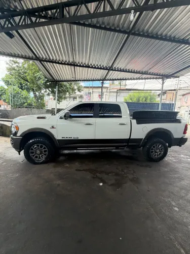 RAM 3500 LIMITED LONGHORN 6.7 TB CD Diesel