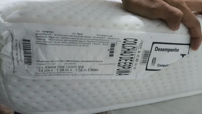 CAMA BOX COM COLCHÃO EMMA