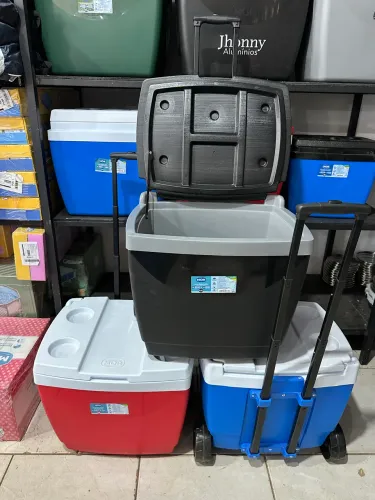 CAIXA TÉRMICA COM RODINHAS 