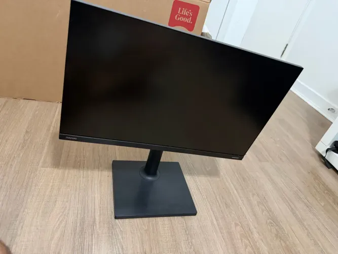 Monitor Samsung Odyssey G30 LS24BG300ELMZD 24" Full HD Va 144Hz FreeSync Preto