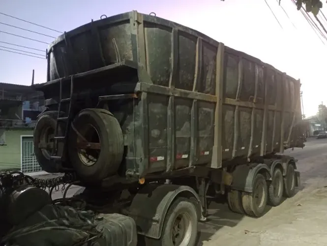 Caçamba Randon SR BA 2000/2000