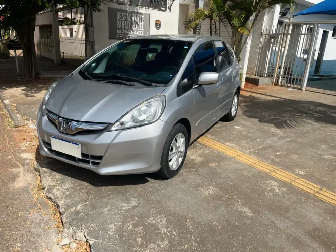 Honda Fit LX 1.4/ 1.4 Flex 8v/16v 5P Aut. 2014