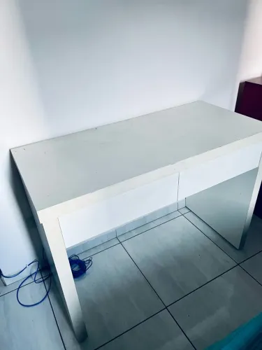 Mesa de trabalho ou estudos de MDF