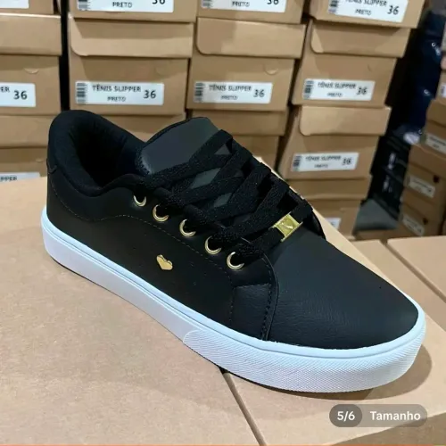 Sapato novo sem marca de uso numeração 39