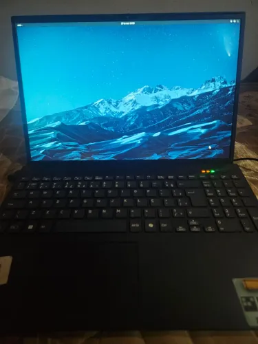 Notebook VAIO FE16 AMD® Ryzen 7-5825U Linux 16GB RAM 512GB SSD
