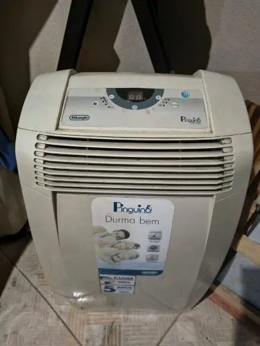 Ar condicionado portátil - De'Longhi Pinguino PAC C105 - 10.500 BTUs
