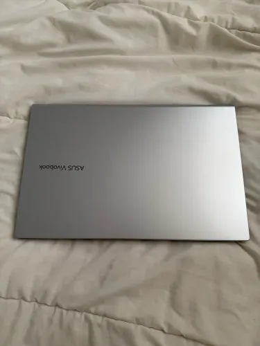Notebook Asus VivoBook 15 i3 11ª Geração | 8GB RAM | SSD 256GB | Excelente Estado