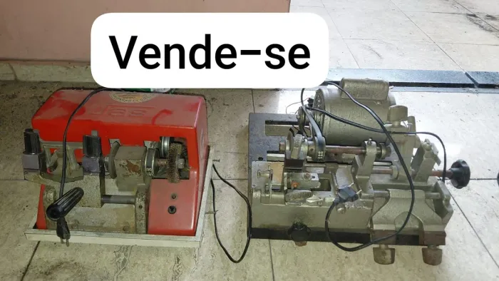 Vende-se 2 máquinas para copiar chave!