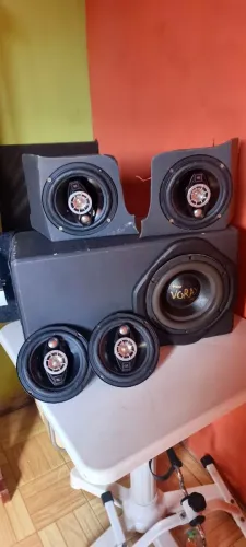 Kit Som Automotivo JBL Triaxial + Subwoofer Vorax Eros + Modulo Taramps DS 800X3