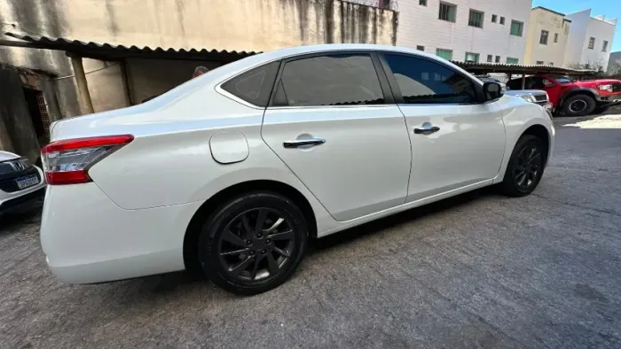 Nissan Sentra SV 2.0 Flexstart 16V Aut. 2016