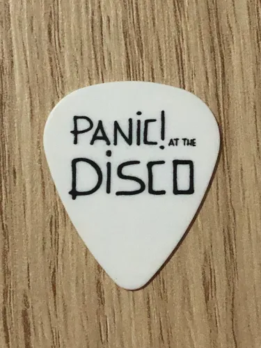 Palheta Panic at the Disco Kenneth Harris