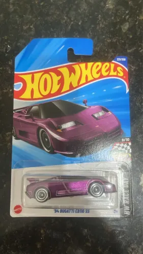 Hot Wheels Super Treasure Hunt Bugatti