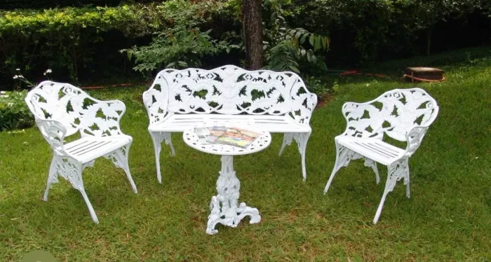 Cadeiras de ferro pra área externa