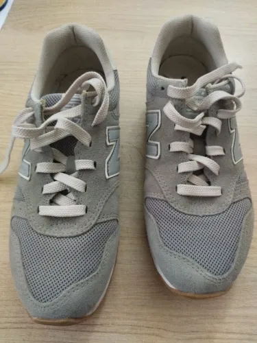 Tênis NEW BALANCE 373 - tamanho 37 - excelente estado