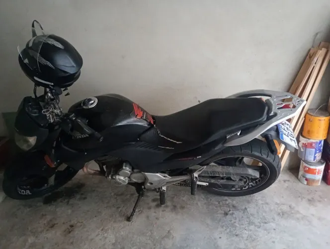 Moto em bom estado